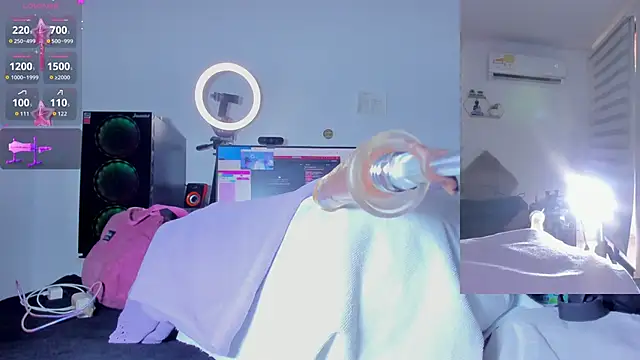 Snapshot of Abigail_Girl__ chatting on December 2025 05:20:01 PM Abigail Girl online show from December 2025 05:20:01 PM