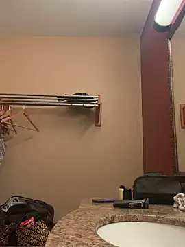 El Gizmo online show from January 2025 10:01:01 AM