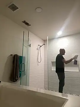 El Gizmo online show from February 2025 05:54:01 PM