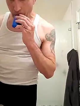 El Gizmo online show from March 2025 04:56:02 PM