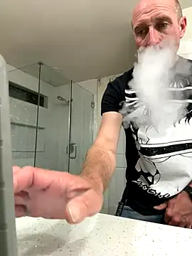 El Gizmo online show from November 2025 04:27:01 AM