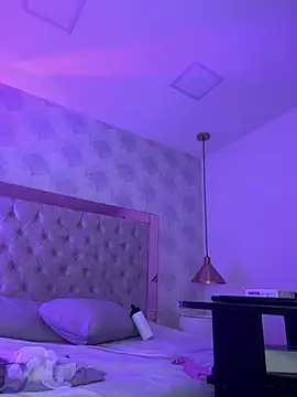 Snapshot of hanna_lee02 chatting on February 2025 12:38:02 PM hanna lee02 online show from February 2025 12:38:02 PM