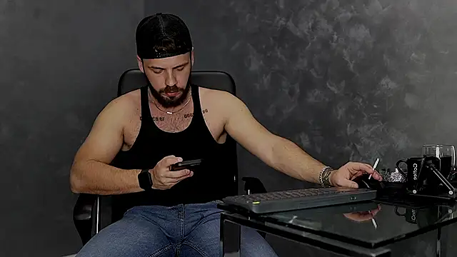 Snapshot of juliusmasters chatting on October 2025 09:16:02 PM juliusmasters online show from October 2025 09:16:02 PM