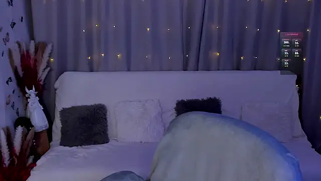 LisaMooore online show from January 2025 03:40:02 AM