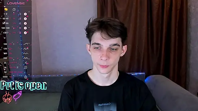 Aaron Boom online show from April 2026 08:42:02 PM