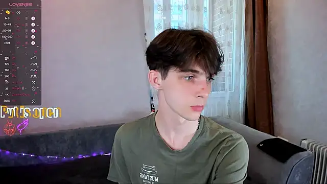 Snapshot of Aaron_Boom chatting on May 2026 03:28:01 PM Aaron Boom online show from May 2026 03:28:01 PM