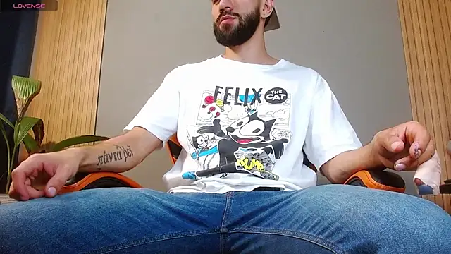 Mr WhiteCock online show from October 2025 12:11:01 AM