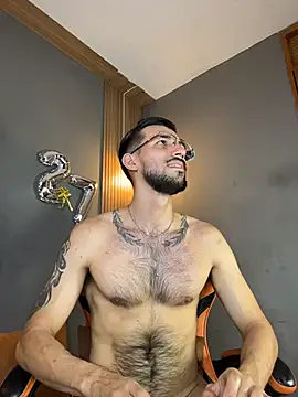 Snapshot of Mr_WhiteCock chatting on July 2026 07:16:01 PM Mr WhiteCock online show from July 2026 07:16:01 PM