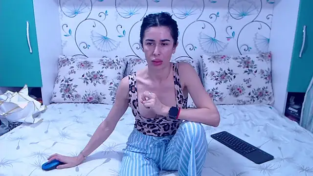 demiemorre online show from January 2025 08:02:02 AM