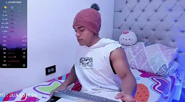 Snapshot of juande_24 chatting on December 2024 02:04:01 AM juande 24 online show from December 2024 02:04:01 AM