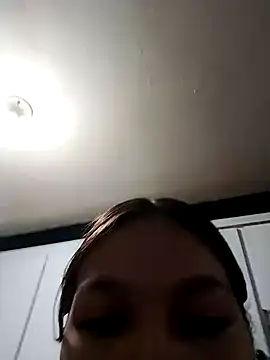 Snapshot of AZUL_1111 chatting on April 2026 04:12:01 PM AZUL 1111 online show from April 2026 04:12:01 PM