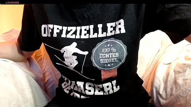 Snapshot of Perversdemlni chatting on March 2025 09:42:02 PM Perversdemlni online show from March 2025 09:42:02 PM