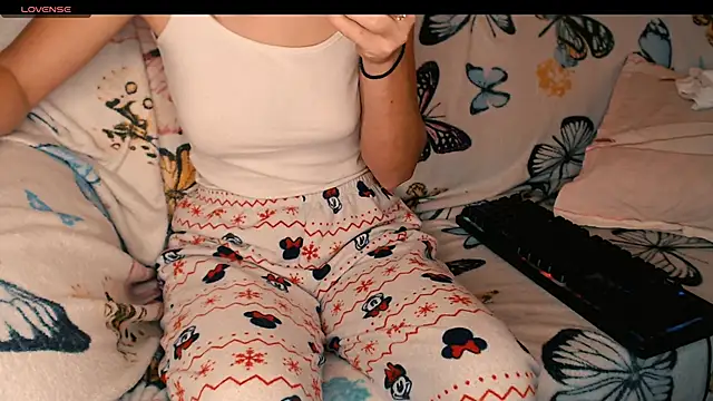 Perversdemlni online show from November 2025 11:31:02 AM