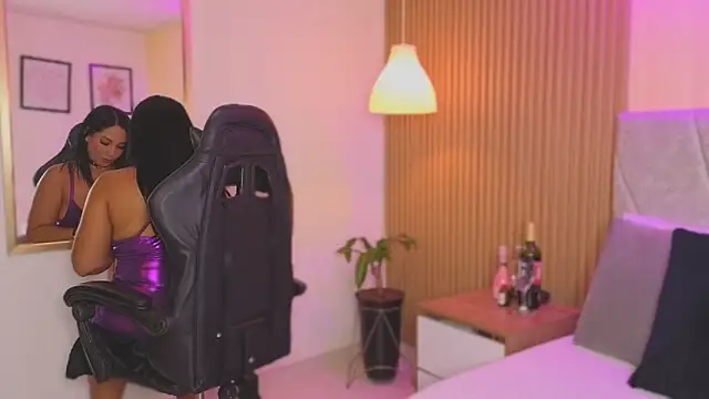 Dakota diaz  online show from February 2026 07:45:02 PM