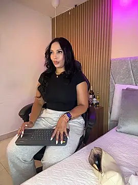 Dakota diaz  online show from June 2026 07:35:02 PM