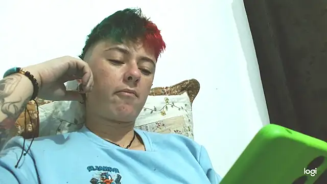 tomboyblue online show from February 2025 04:38:02 AM