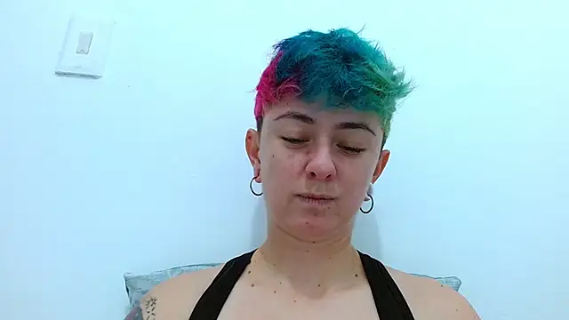 tomboyblue online show from November 2025 02:34:01 AM