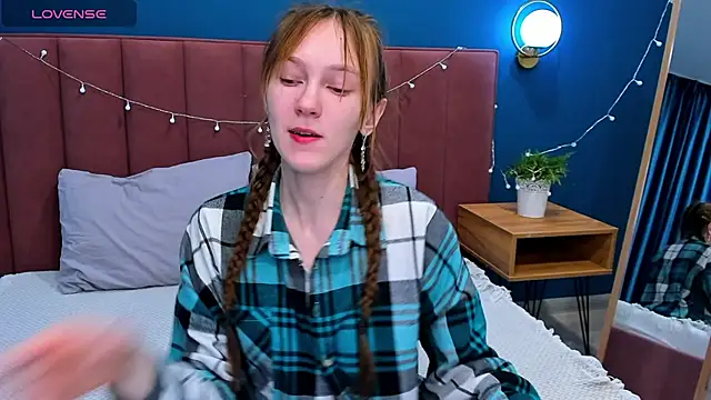 VanillaKelly online show from February 2025 11:36:02 PM