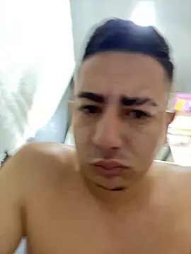 DanielGomez9 online show from December 2024 12:16:02 PM