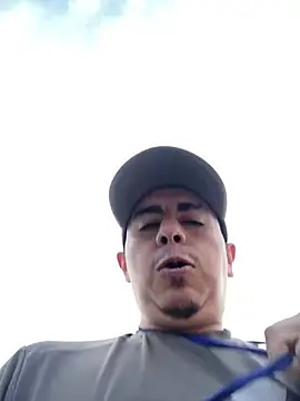 DanielGomez9 online show from January 2025 09:53:02 PM