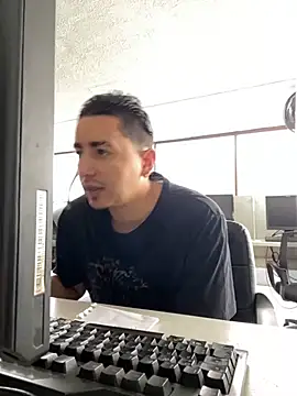 DanielGomez9 online show from February 2025 01:30:01 PM