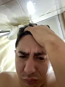 DanielGomez9 online show from February 2025 12:23:02 PM