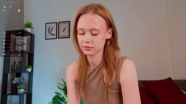 TaraSims online show from September 2025 11:32:02 PM