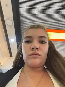 Holy Tereza online show from July 2026 03:40:01 PM