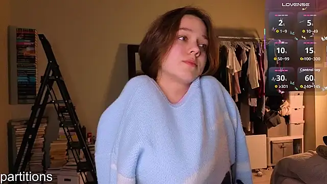 Addelin Moon online show from November 2025 05:13:02 PM