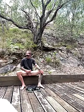 hhhorniee online show from February 2025 02:35:01 AM