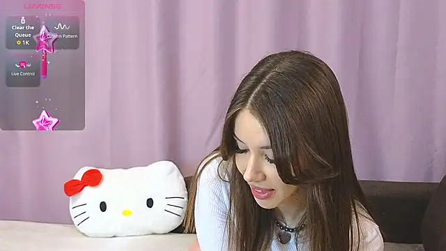 ellie kramer online show from March 2026 08:31:01 PM