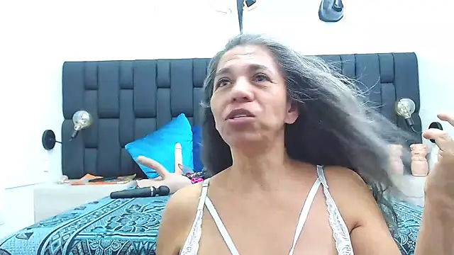 Snapshot of chanel_grant chatting on March 2025 09:05:02 PM chanel grant online show from March 2025 09:05:02 PM