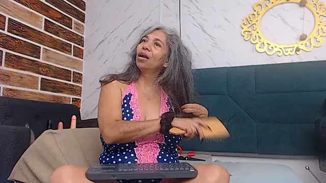 Snapshot of chanel_grant chatting on November 2025 01:48:01 PM chanel grant online show from November 2025 01:48:01 PM