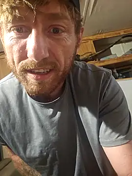 Snapshot of Snowwisss chatting on October 2025 03:48:02 AM Snowwisss online show from October 2025 03:48:02 AM