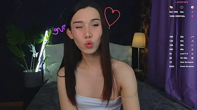 Kaia Sunshine Mia online show from February 2025 02:29:02 PM