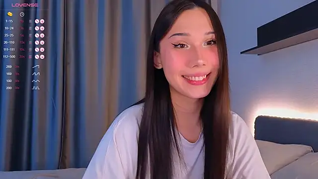 Snapshot of Kaia_Sunshine_Mia chatting on July 2026 09:00:01 AM Kaia Sunshine Mia online show from July 2026 09:00:01 AM