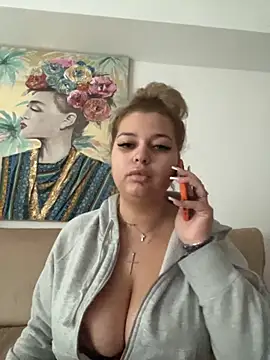 AllysonK online show from November 2025 12:05:02 PM