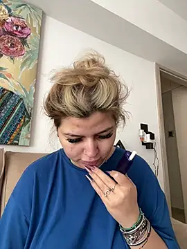 AllysonK online show from April 2026 10:16:02 AM