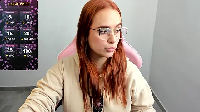 Snapshot of maryluna95 chatting on December 2024 06:59:02 PM maryluna95 online show from December 2024 06:59:02 PM