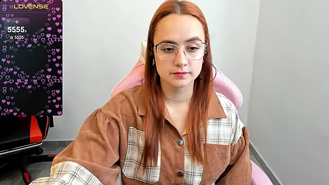 Snapshot of maryluna95 chatting on January 2025 01:25:02 PM maryluna95 online show from January 2025 01:25:02 PM