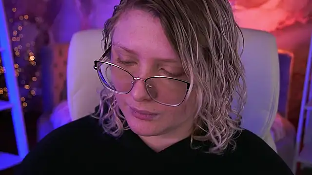 CoolTatis online show from February 2026 02:10:01 PM