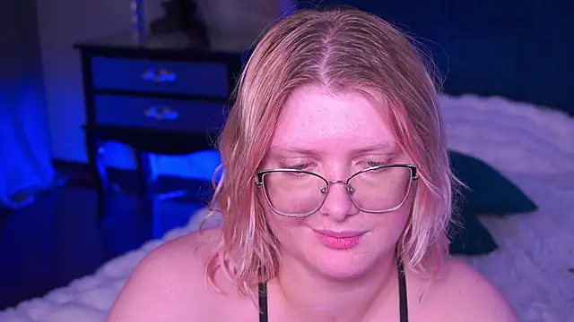 CoolTatis online show from June 2026 06:42:02 PM
