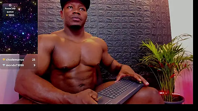 Snapshot of tommike chatting on February 2025 03:32:02 PM tommike online show from February 2025 03:32:02 PM