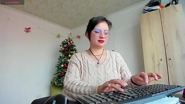 Hanna Sofiax01 online show from December 2024 02:19:02 PM
