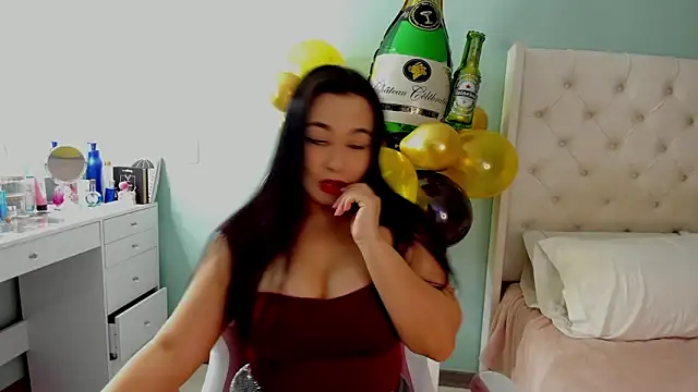 sharon leone26 online show from September 2025 02:02:02 AM