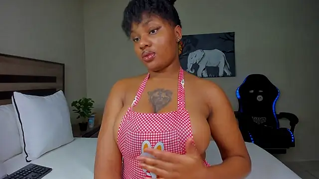 Renee-18 online show from November 2025 11:18:02 PM