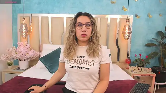 RubbyTaylor online show from April 2026 02:23:02 PM