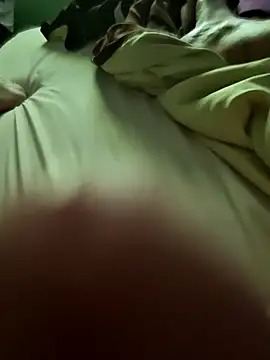 Szeltolo001 online show from September 2025 07:16:01 PM