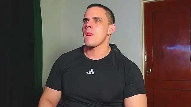 Snapshot of Regansmiths chatting on March 2025 05:46:01 AM Regansmiths online show from March 2025 05:46:01 AM