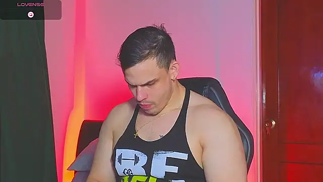 Snapshot of Regansmiths chatting on November 2025 01:07:02 AM Regansmiths online show from November 2025 01:07:02 AM